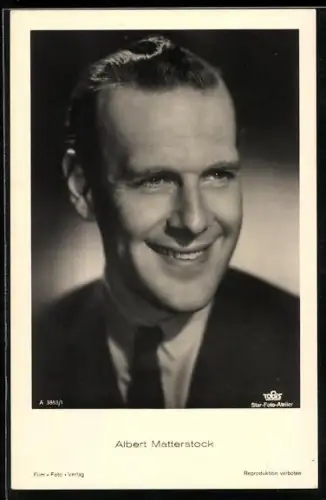 AK Schauspieler Albert Matterstock, im Anzug von vorn gesehen