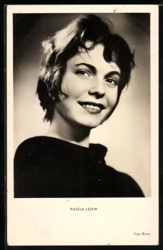 AK Schauspielerin Paola Loew, Portraitaufnahme mit leicht zersausten Haaren