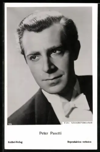 AK Schauspieler Peter Pasetti, Portrait im Frack