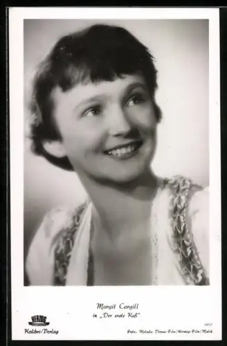 AK Schauspielerin Margit Cargill lächelnd
