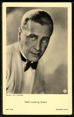 AK Schauspieler Karl Ludwig Diehl im hellen Smoking mit Fliege