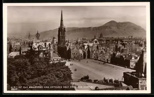 AK Edinburgh, Partial view and Arthur`s Seat seen from the castle