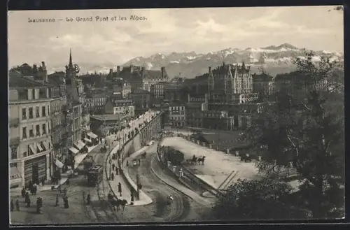 AK Lausanne, Le Grand Pont et les Alpes, Strassenbahn
