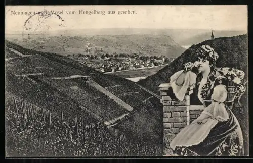 AK Neumagen an der Mosel, Blick vom Hengelberg auf Weinberge und Ort