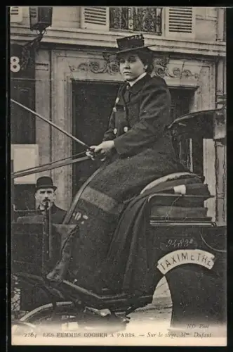 AK Paris, Les Femmes Cocher a Paris - Sur le siège, Emanzipation