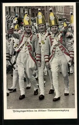 AK Kölner Karneval, Prinzengardisten im Rosenmontagszug