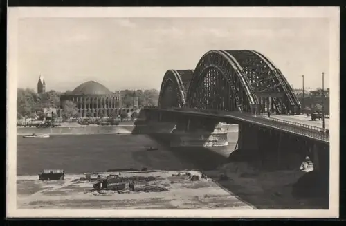 AK Düsseldorf, Rheinbrücke mit Planetarium Rheinhalle