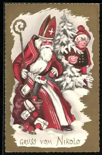 AK Kinder beobachten versteckt hinter einer Tanne den Nikolaus