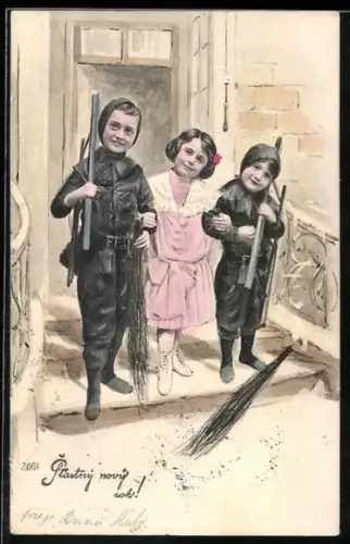 AK Mädchen ist bei zwei Schornsteinfegern untergehakt