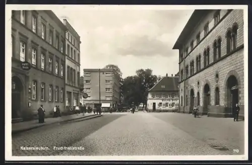 AK Kaiserslautern, Partie an der Fruchthallstrasse mit Hotel Droste