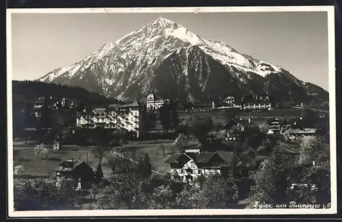 AK Spiez am Thunersee, Teilansicht des Ortes mit Gebirgspanorama