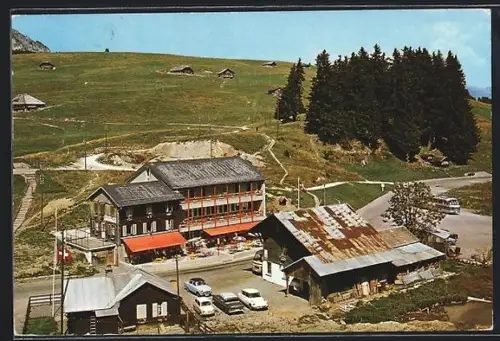 AK Jaunpass, Teilansicht eines Ortes mit Umgebung