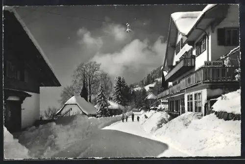 AK Beatenberg, Dorfstrasse mit Kirche
