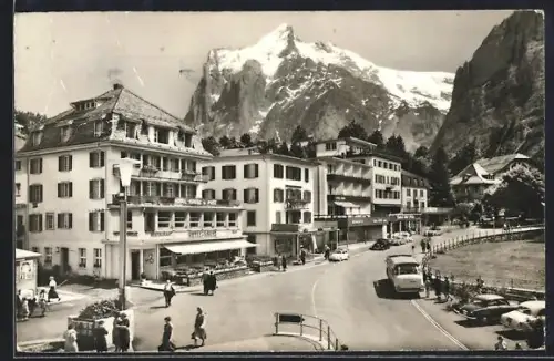 AK Grindelwald, Hotel Kreuz und Post mit Wetterhorn