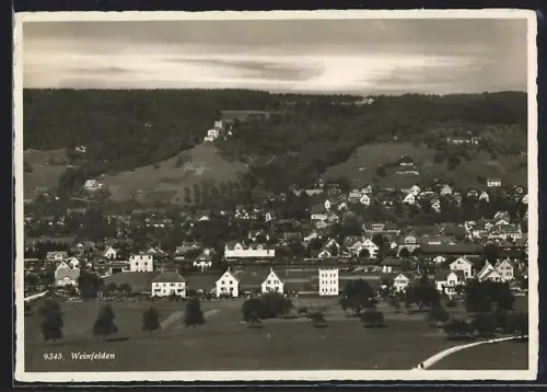 AK Weinfelden, Totalansicht mit angrenzendem Wald