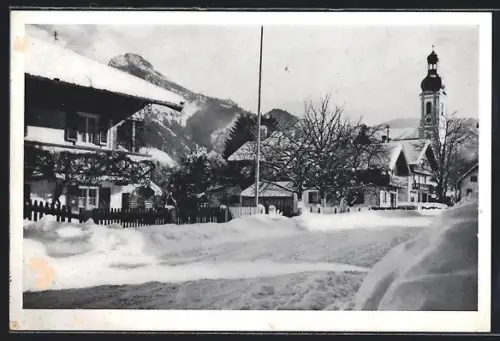 AK Lenggries, Partie bei Kirche im Winter