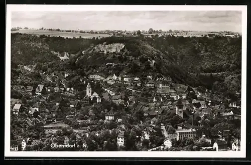AK Oberndorf a. N., Ortsansicht mit Kirche und umliegender Landschaft