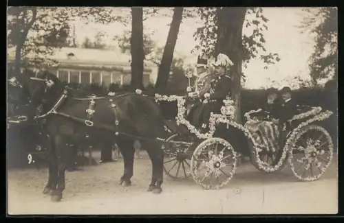 AK Prinzregent Luitpold und Flügeladjutant Graf Castell am Margerithentag 1911