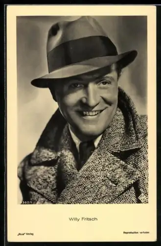 AK Schauspieler Willy Fritsch im Mantel mit Hut