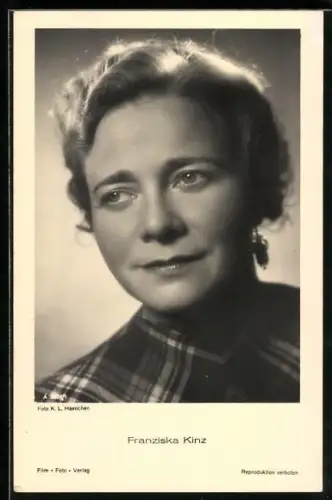 AK Schauspielerin Franziska Kinz