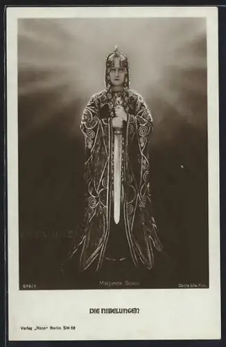 AK Schauspielerin Margarete Schön als Kriemhild in Die Nibelungen