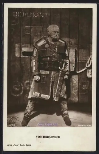 AK Die Nibelungen, Georg August Koch in Rüstung mit Schwert