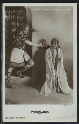 AK Siegfried und Kriemhild beim Überreichen des Reif, Paul Richter und Margarete Schön in Die Nibelungen