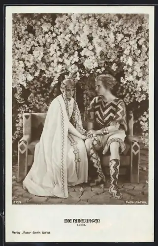 AK Die Nibelungen I. Teil, Siegfried sitzt mit Kriemhild auf einer Bank