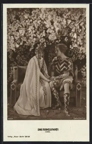 AK Die Nibelungen I. Teil, Siegfried sitzt mit Kriemhild auf einer Bank