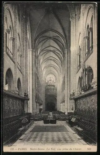 AK Paris, Notre-Dame, La Nef, vue prise du Choeur