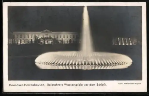 AK Hannover-Herrenhausen, Beleuchtete Wasserspiele vor dem Schloss