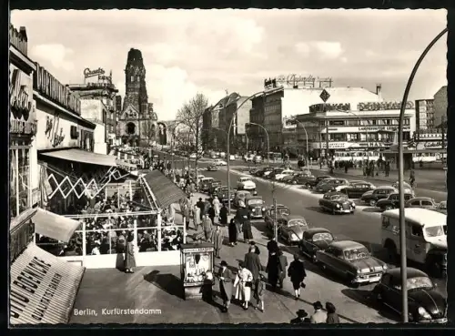 AK Berlin-Charlottenburg, Kurfürstendamm, Kaiser-Wilhelm-Gedächtniskirche, Strassenszene
