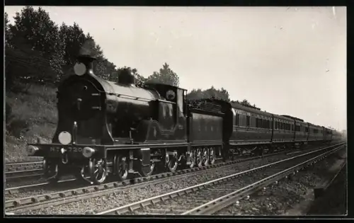 AK Britische Lokomotive Nr. 720 der LSWR, Baujahr 1897, englische Eisenbahn