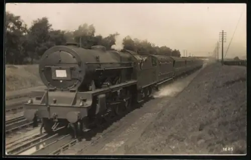 AK Britische Lokomotive Nr. 6116 mit Tender in Fahrt, englische Eisenbahn