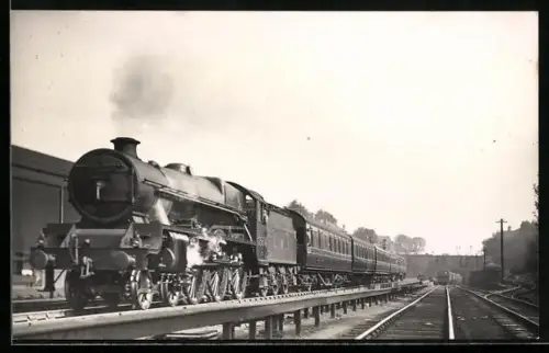 AK Britische Lokomotive Nr. 5554 der LMS mit Personenwaggons, englische Eisenbahn