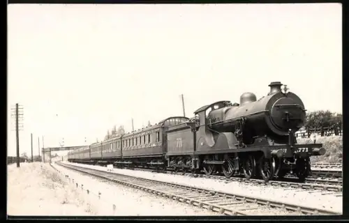 AK Britische Lokomotive Nr. 771 mit Personenzug, englische Eisenbahn