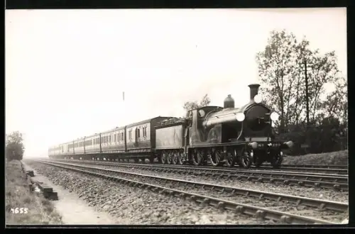 AK Britische Lokomotive Nr. 263 mit Personenwaggons, englische Eisenbahn