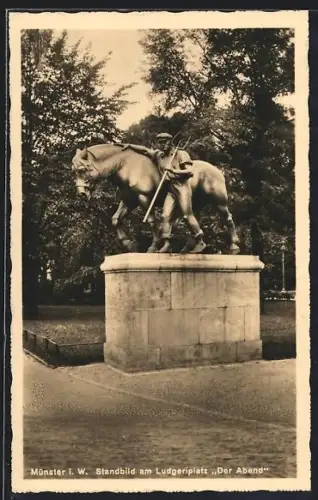 AK Münster i. W., Standbild am Ludgeriplatz, Der Abend