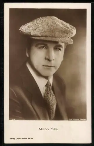 AK Schauspieler Milton Sills im Anzug mit Schirmmütze