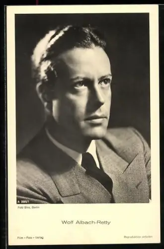 AK Schauspieler Wolf Albach-Retty in Anzug posierend
