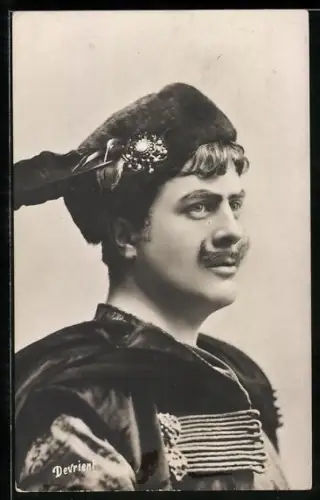 AK Schauspieler Devrient im Profil als Adliger