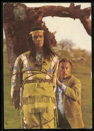 AK Schauspieler Lex Barker und Schauspieler Pierre Brice in Winnetou