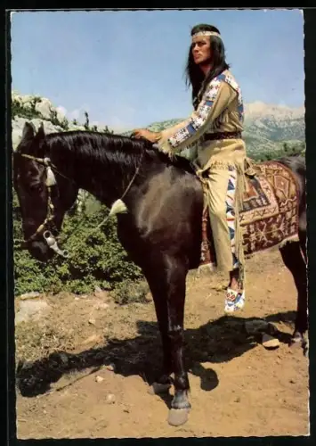 AK Rialto-Constantin-Film Winnetou - 1.Teil, Schauspieler Pierre Brice als Winnetou