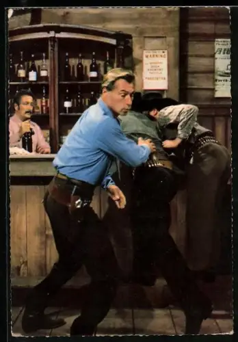 AK Szene aus Winnetou 1 nach Karl May, Lex Barker als Old Shatterhand bei Kneipenschlägerei