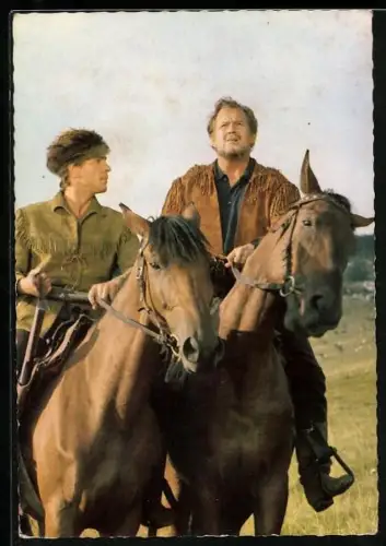 AK Götz George und Walter Barnes in dem Karl May-Film Unter Geiern, Drei Jäger reiten zur Farm zurück