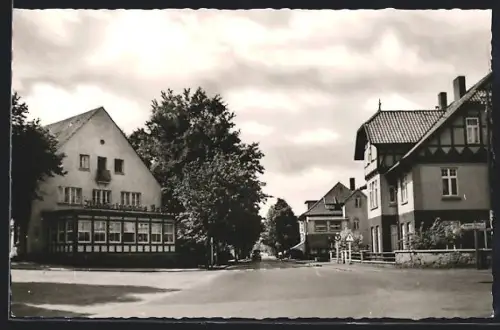 AK Munster /Lüneburger Heide, Wilhelm-Bockelmann-Strasse, Strassenszene, Wohnhäuser