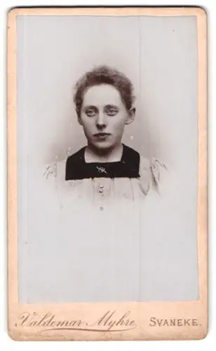 Fotografie Valdemar Myhre, Svaneke, Porträt einer Frau