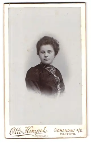 Fotografie Otto Hempel, Schandau a/E, Poststr., Porträt einer Frau