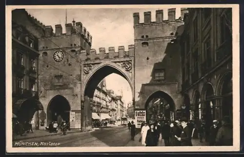 AK München, Karlstor mit Strassenpartie