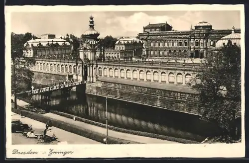 AK Dresden, Zwinger mit Strassenpartie